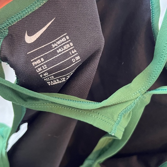 Two Nike practice suits - Picture 4 of 6